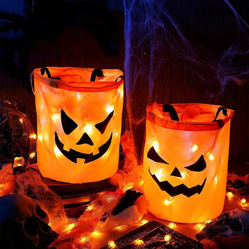 Kokkupandav LED Halloweeni korv MaskPrize™