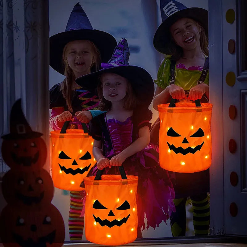 Kokkupandav LED Halloweeni korv MaskPrize™